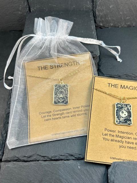 Gold Tarot Card Necklace for Women Men, Tarot Card Gift ,The Magician ,The Lovers The Sun , Justice Card , Witchy Gift ,Tarot Card Lovers