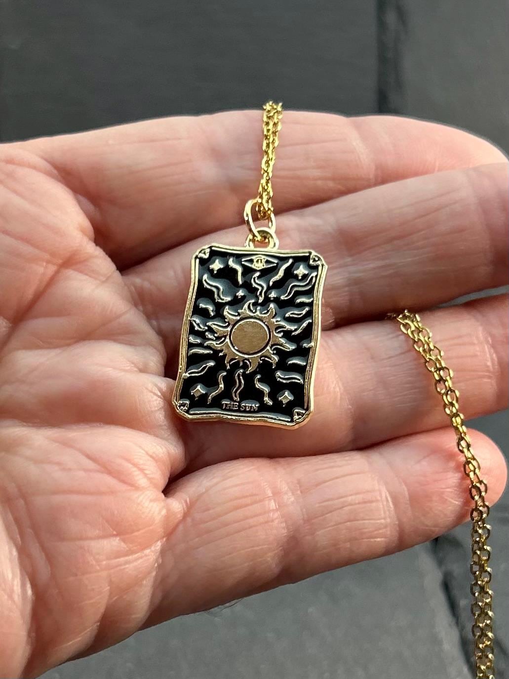 Tarot Card Necklace for Women Men, Tarot Card Gift ,The Magician ,The Lovers The Sun, The Star,Justice Card ,Witchy Gift ,Tarot Card Lovers
